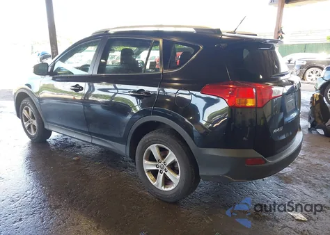 2015 Toyota Rav4 Xle z USA, uszkodzony, nr VIN 2T3RFREV7FW321309